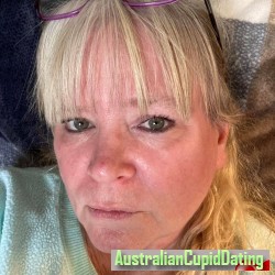 Karolina2333, 19600415, Boronia, Victoria, Australia