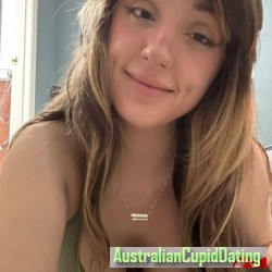 Elizabethleone124, 19930416, Tasmania, Tasmania, Australia