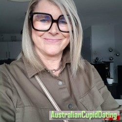 Coralmelom, 19701126, Sydney, New South Wales, Australia