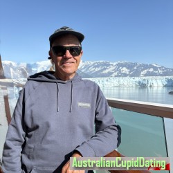 glassy, 19531107, Glass House Mountains, Queensland, Australia